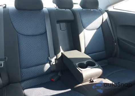 2013 Hyundai Elantra Gs z USA, uszkodzony, nr VIN KMHDH6AE5DU022531